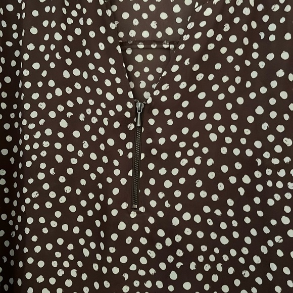 Maurice’s Geneva Zip Blouse Size 4X Purple Polka Dot - Picture 2 of 6